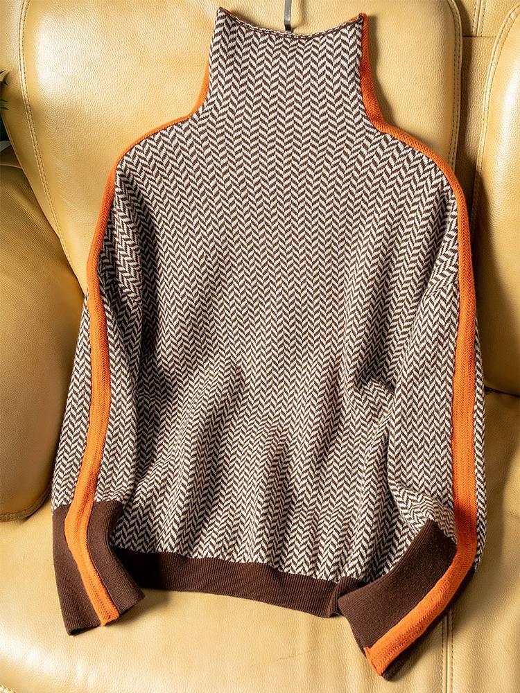 Magda | Turtleneck with Striking Contrasting Stripes