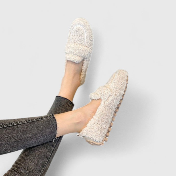 Ewa | Warm Slippers with Elegant Design